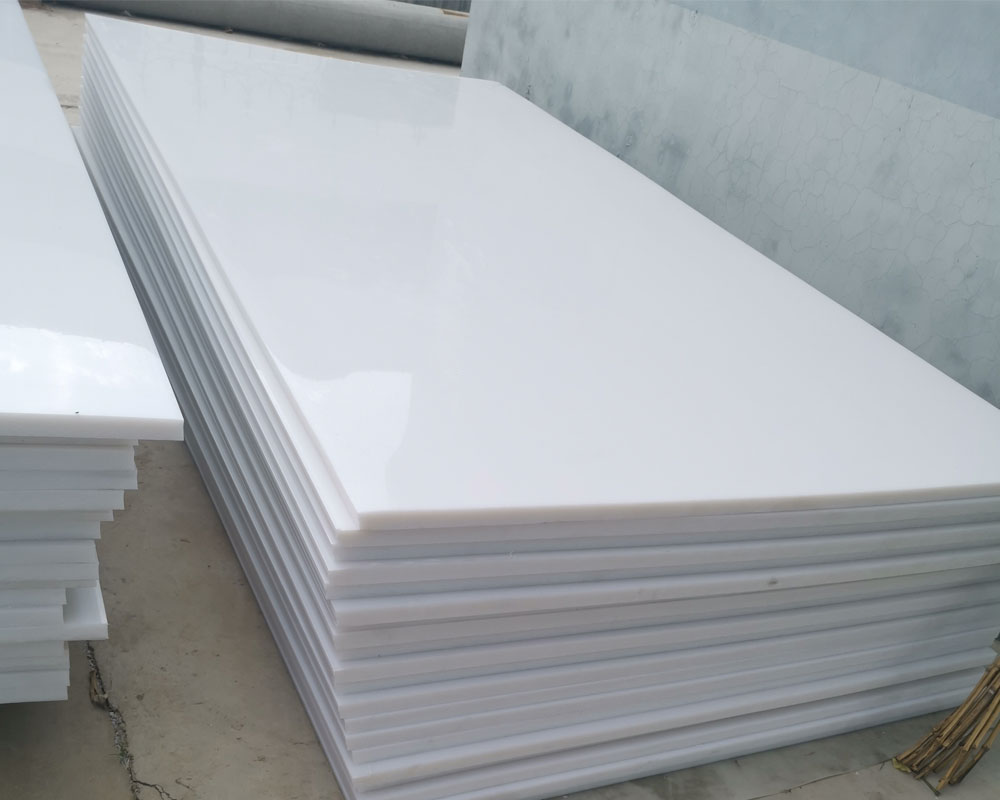 Plaque résistante à l'usure en polymère élevé