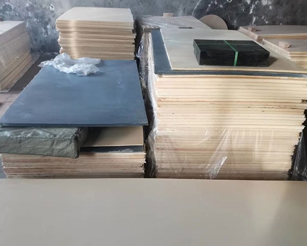 Feuille de nylon contenant de l'huile