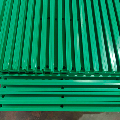 Rail de guidage UHMWPE résistant à l'usure