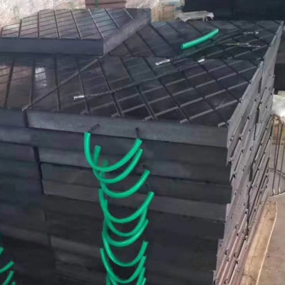 Patins de stabilisateur de grue mobile