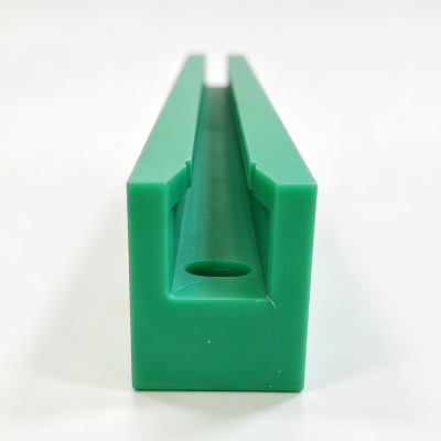 Profil de guide-chaîne en plastique