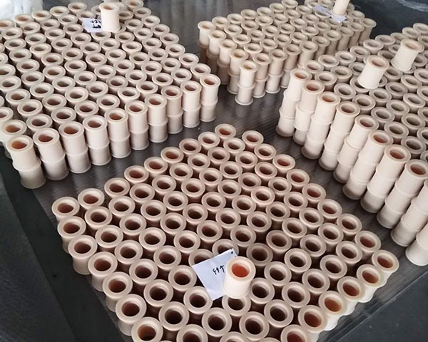 Plaque de revêtement composite en nylon à haute teneur en huile High Oil Content Nylon Plate Nylon Composite Liner Plate