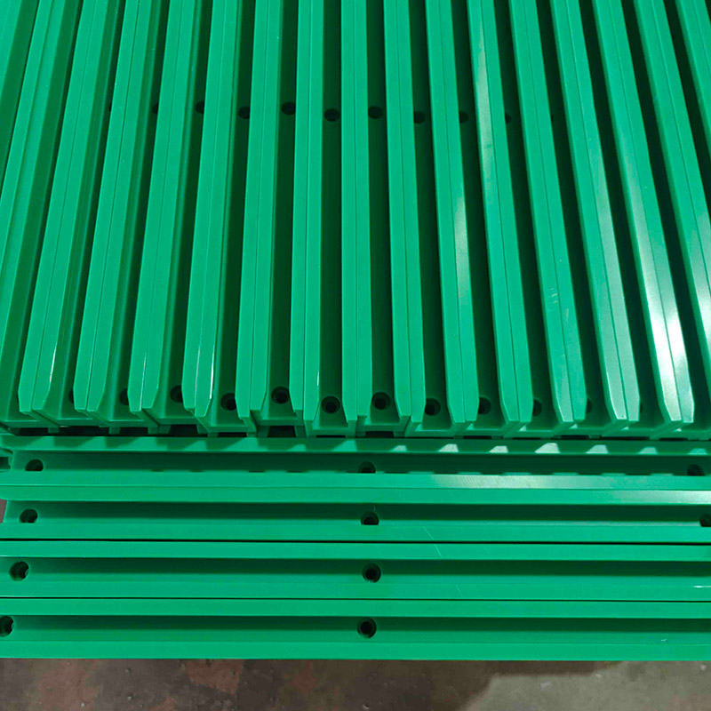 Guides de chaîne à rouleaux en plastique Guides de chaîne à rouleaux en plastique